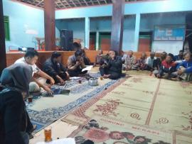 Pengkajian Keadaan dan Penggalian Gagasan di Gunungbutak oleh Lurah Giripanggung bersama Tim